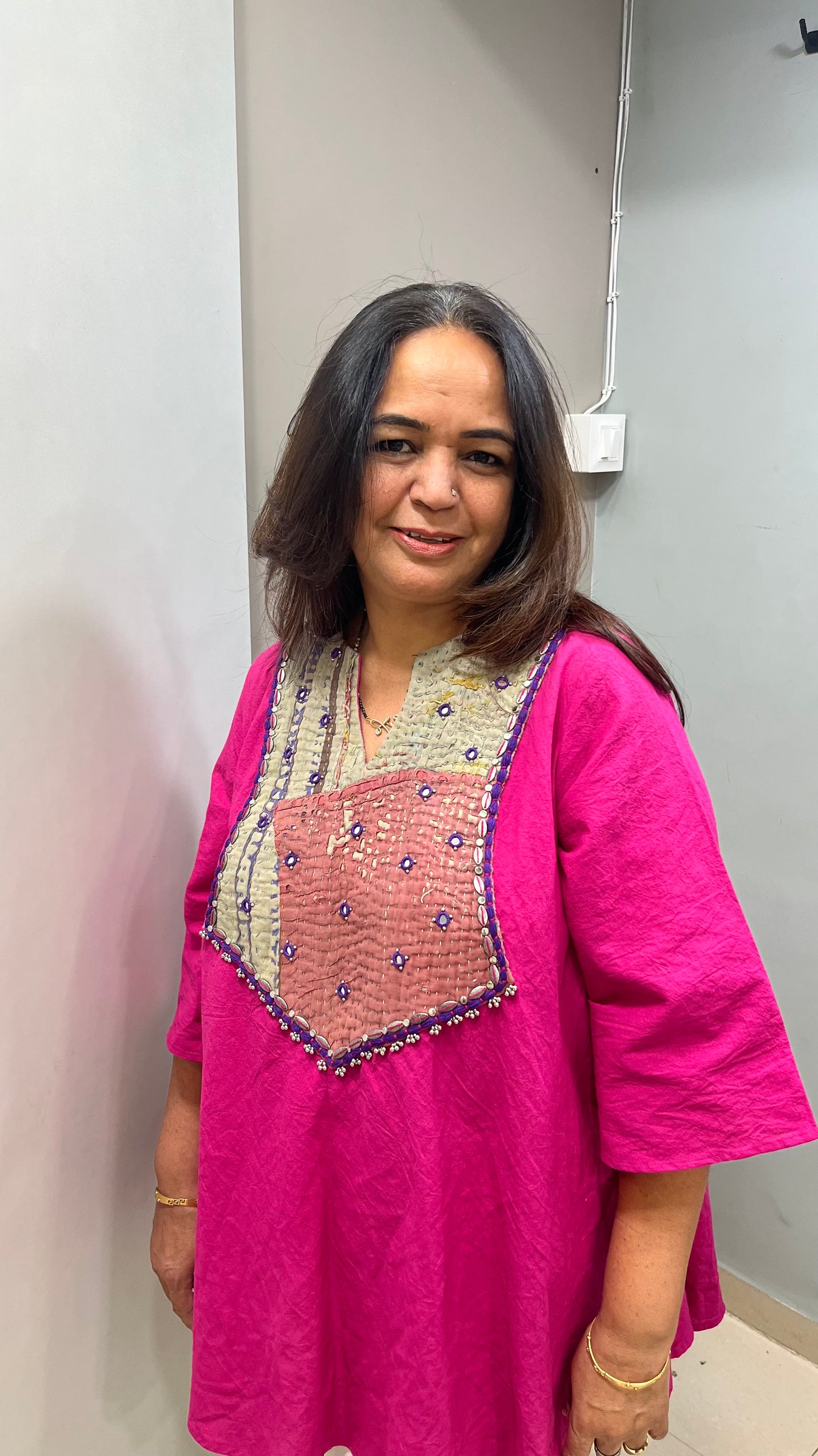 Gulabi Noor tunic
