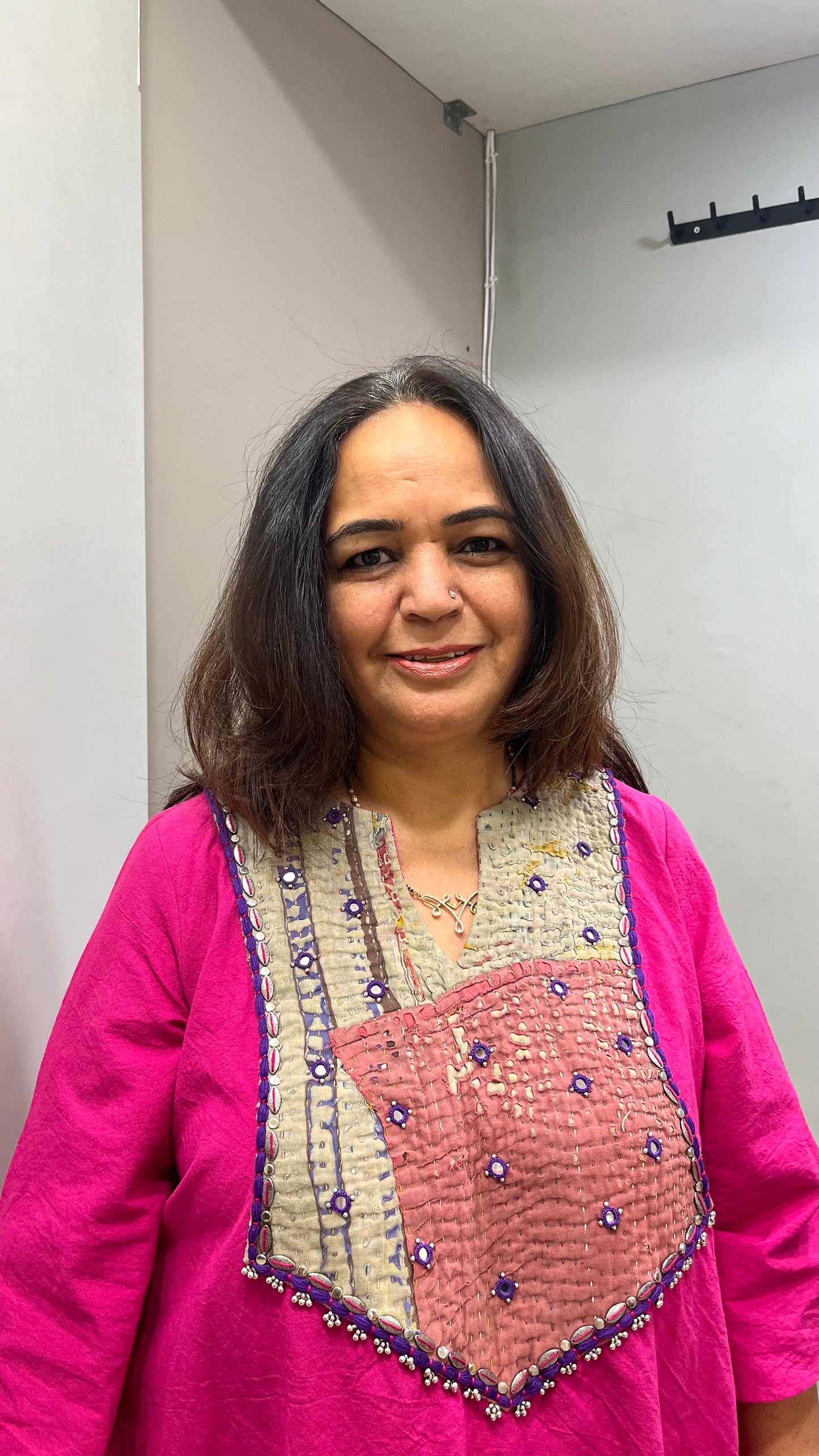 Gulabi Noor tunic